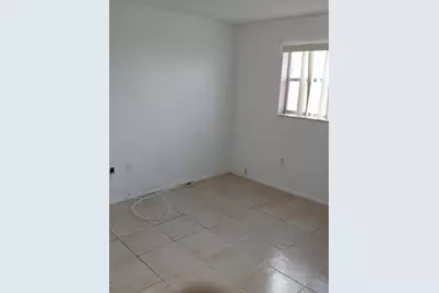 8460 Sunrise Lakes Boulevard, Sunrise, FL 33322 - Photo 9