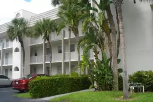 8460 Sunrise Lakes Blvd, Sunrise, FL 33322 - Photo 33
