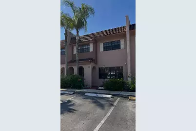 54 N Matador Lane, Davie, FL 33324 - Photo 9