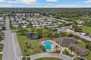 8630 SW 21st Ct, Davie, FL 33324 - Photo 35