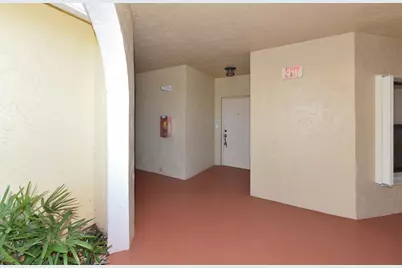 800 Uno Lago Drive #104, Juno Beach, FL 33408 - Photo 7