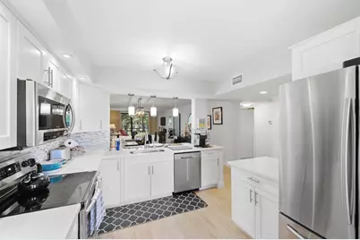 15461 Pembridge Drive #207, Delray Beach, FL 33484 - Photo 5