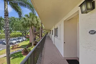 15461 Pembridge Dr, Delray Beach, FL 33484 - Photo 25
