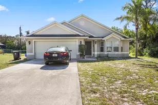 609 NW Cardinal Dr, Port Saint Lucie, FL 34983 - Photo 3