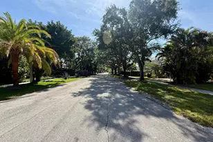 804 SE 5th Ct, Fort Lauderdale, FL 33301 - Photo 5