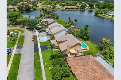621 SW 98th Terrace, Pembroke Pines, FL 33025 - Photo 37