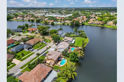 621 SW 98th Terrace, Pembroke Pines, FL 33025 - Photo 39