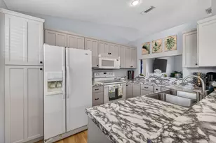 1031 SW Idol Ave, Port Saint Lucie, FL 34953 - Photo 13