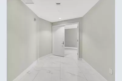 701 N Fort Lauderdale Beach Boulevard N #802, Fort Lauderdale, FL 33304 - Photo 3