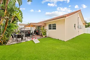 3240 Spanish River Dr, Lauderdale by the Sea, FL 33062 - Photo 25