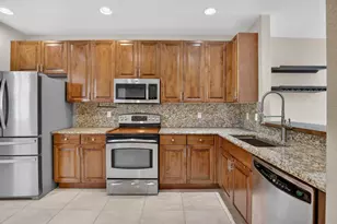 9761 Darlington Pl, Cooper City, FL 33328 - Photo 5