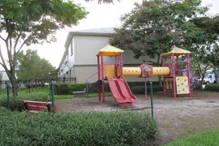 2030 Nassau Dr, West Palm Beach, FL 33404 - Photo 23