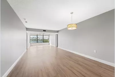 3636 Whitehall Drive #402, West Palm Beach, FL 33401 - Photo 17