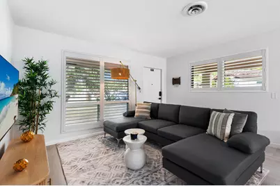 2640 NW 9th Lane, Wilton Manors, FL 33311 - Photo 5