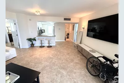 333 NE 21st Avenue #1704, Deerfield Beach, FL 33441 - Photo 11