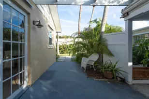 245 Cortez Rd, West Palm Beach, FL 33405 - Photo 3