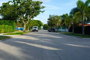 245 Cortez Rd, West Palm Beach, FL 33405 - Photo 9