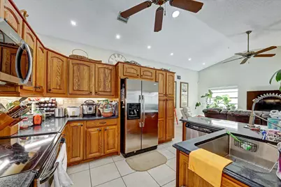 10966 NW 14th Street, Coral Springs, FL 33071 - Photo 9