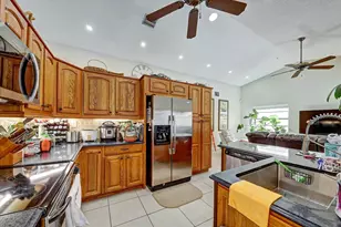 10966 NW 14th St, Coral Springs, FL 33071 - Photo 9