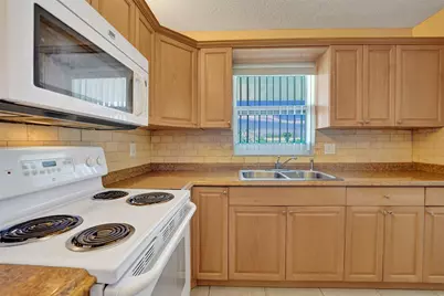 1300 N 12th Court #7b, Hollywood, FL 33019 - Photo 11