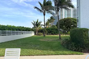 3600 N Ocean Dr, Singer Island, FL 33404 - Photo 17