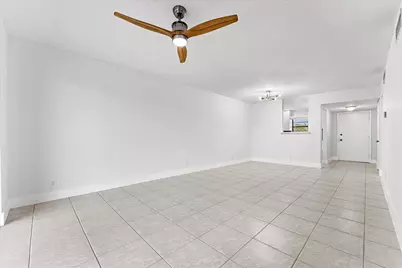 200 Jacaranda Country Club Drive Drive #3c, Plantation, FL 33324 - Photo 5