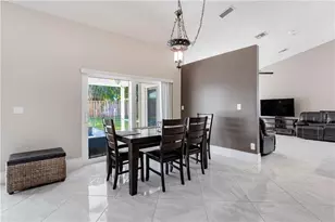 7200 SW 20th St, Plantation, FL 33317 - Photo 9