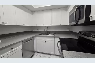 6200 S Falls Circle Drive #105, Lauderhill, FL 33319 - Photo 5