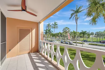 15 S Golfview Road #204, Lake Worth, FL 33460 - Photo 5