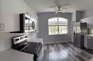 822 NW Sorrento Ln NW, Port Saint Lucie, FL 34986 - Photo 7