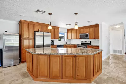 700 SE 5th Avenue, Pompano Beach, FL 33060 - Photo 9