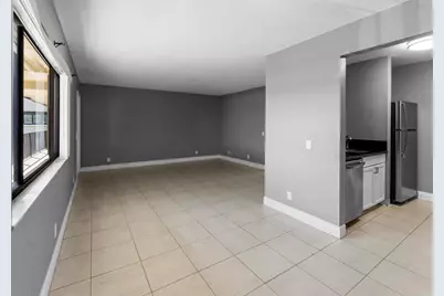 818 Meadows Circle, Boynton Beach, FL 33436 - Photo 3