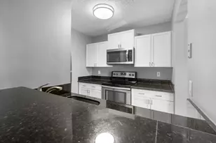 818 Meadows Cir, Boynton Beach, FL 33436 - Photo 9