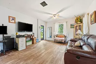 515 Biscayne Dr, West Palm Beach, FL 33401 - Photo 3