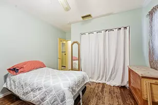 515 Biscayne Dr, West Palm Beach, FL 33401 - Photo 9