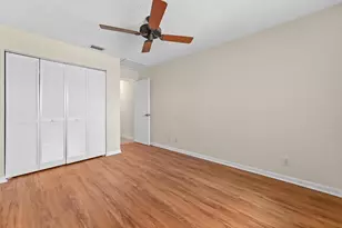 8515 Lakepoint Ct, Lake Worth, FL 33467 - Photo 17