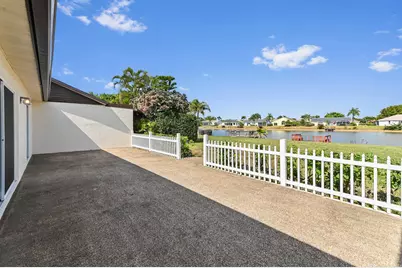 8515 Lake Point Court, Lake Worth, FL 33467 - Photo 19