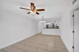 1681 Balfour Point Dr, West Palm Beach, FL 33411 - Photo 11