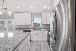 2805 SE Carroll St, Stuart, FL 34997 - Photo 7