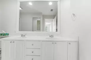 8439 SE Retreat Dr, Hobe Sound, FL 33455 - Photo 29