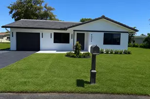 9405 NW 74th St, Tamarac, FL 33321 - Photo 1