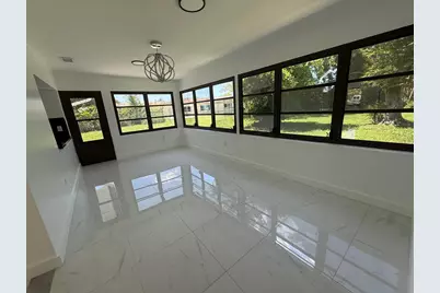 9405 NW 74th Street, Tamarac, FL 33321 - Photo 5