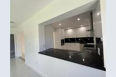9405 NW 74th Street, Tamarac, FL 33321 - Photo 13