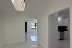 9405 NW 74th St, Tamarac, FL 33321 - Photo 17