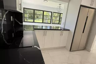 9405 NW 74th St, Tamarac, FL 33321 - Photo 13