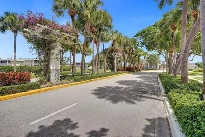 108 Valencia Boulevard #E108, Delray Beach, FL 33446 - Photo 9