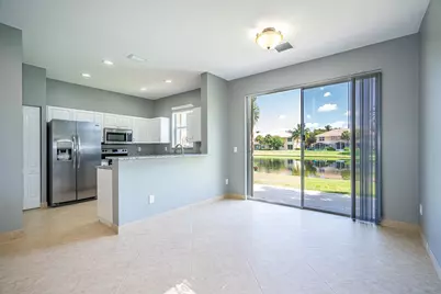 460 Rainbow Springs Terrace, Royal Palm Beach, FL 33411 - Photo 5