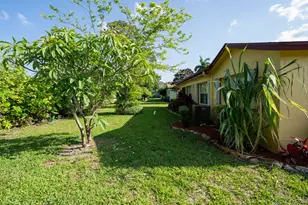 6121 Rainbow Cir, Greenacres, FL 33463 - Photo 37