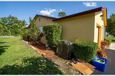 6121 Rainbow Circle, Greenacres, FL 33463 - Photo 75