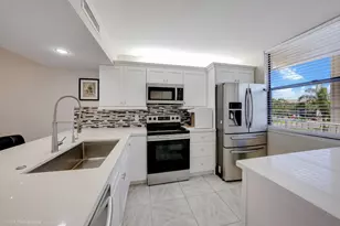 1528 Whitehall Dr, Davie, FL 33324 - Photo 3